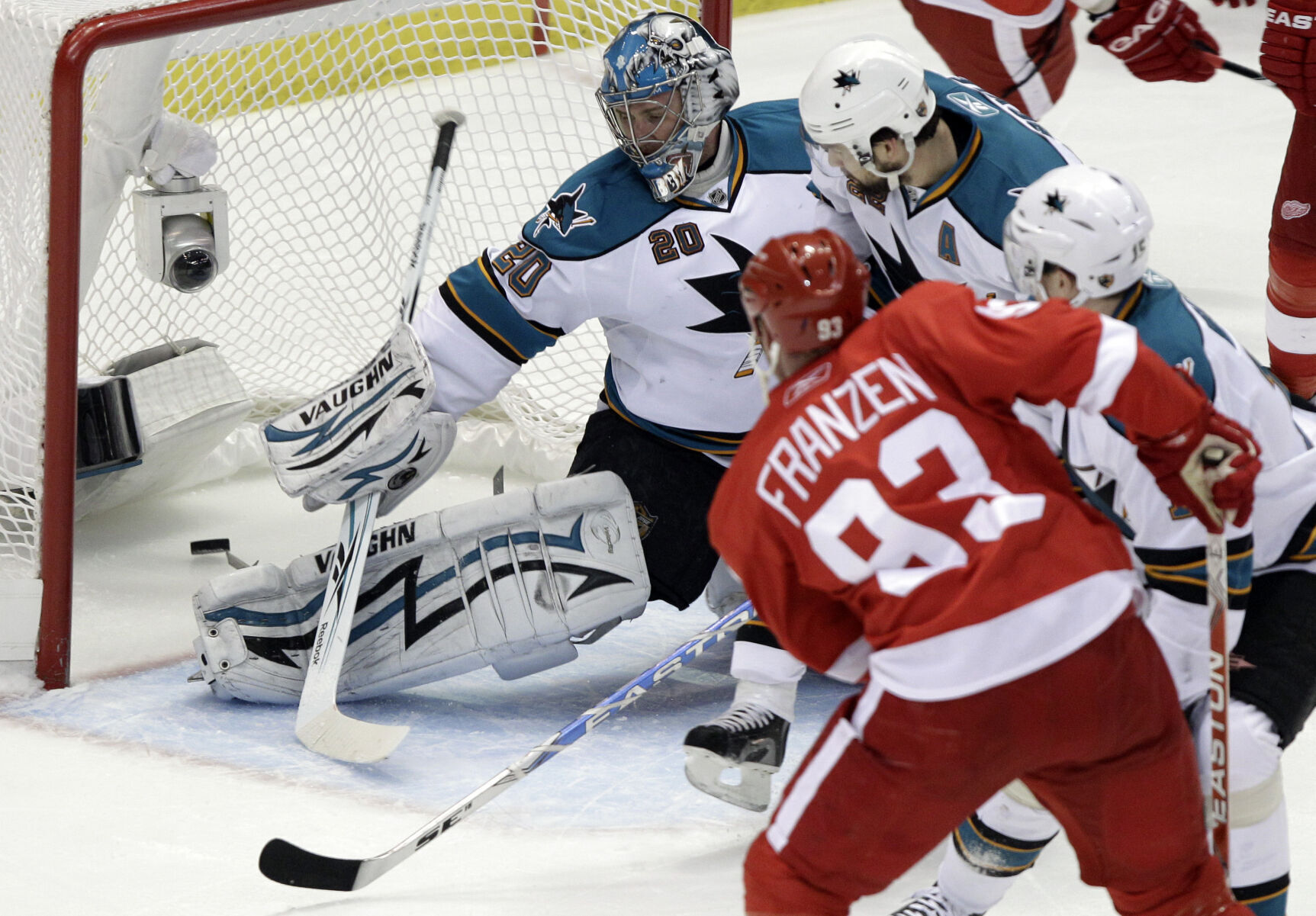 2010: Johan Franzen sets Red Wings playoff record with six points